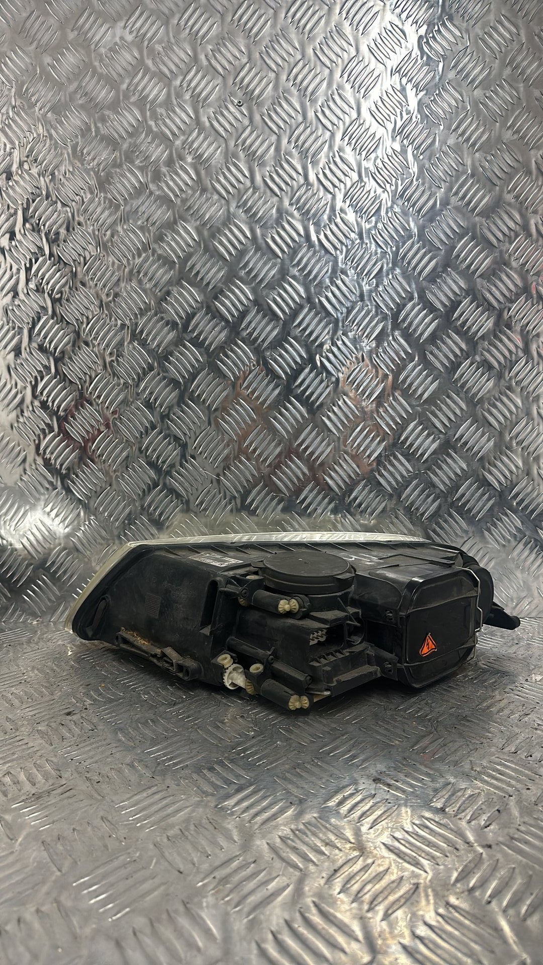 2003-2007 Volkswagen Touareg Right Headlight 7L6 941 016 BM