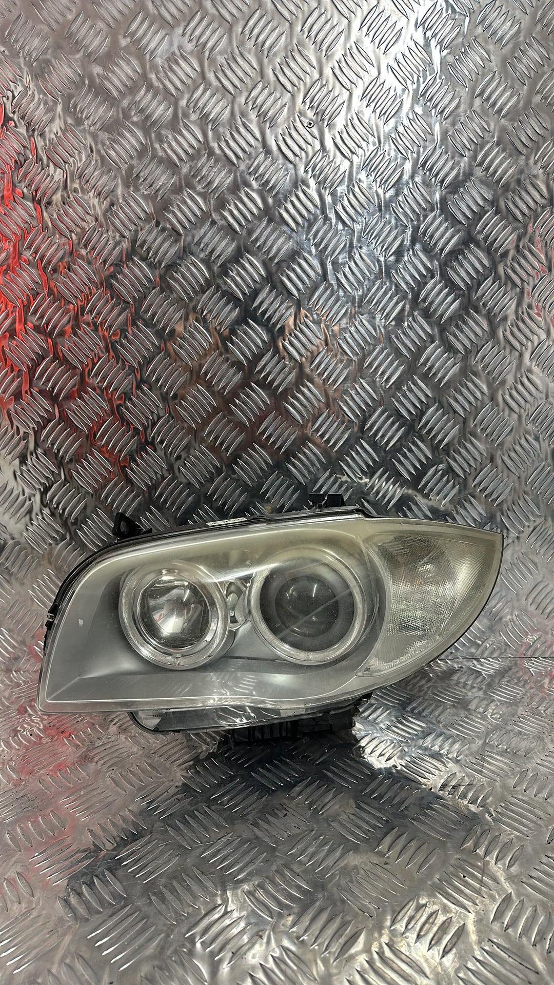 BMW 320 Left Headlight 7180841