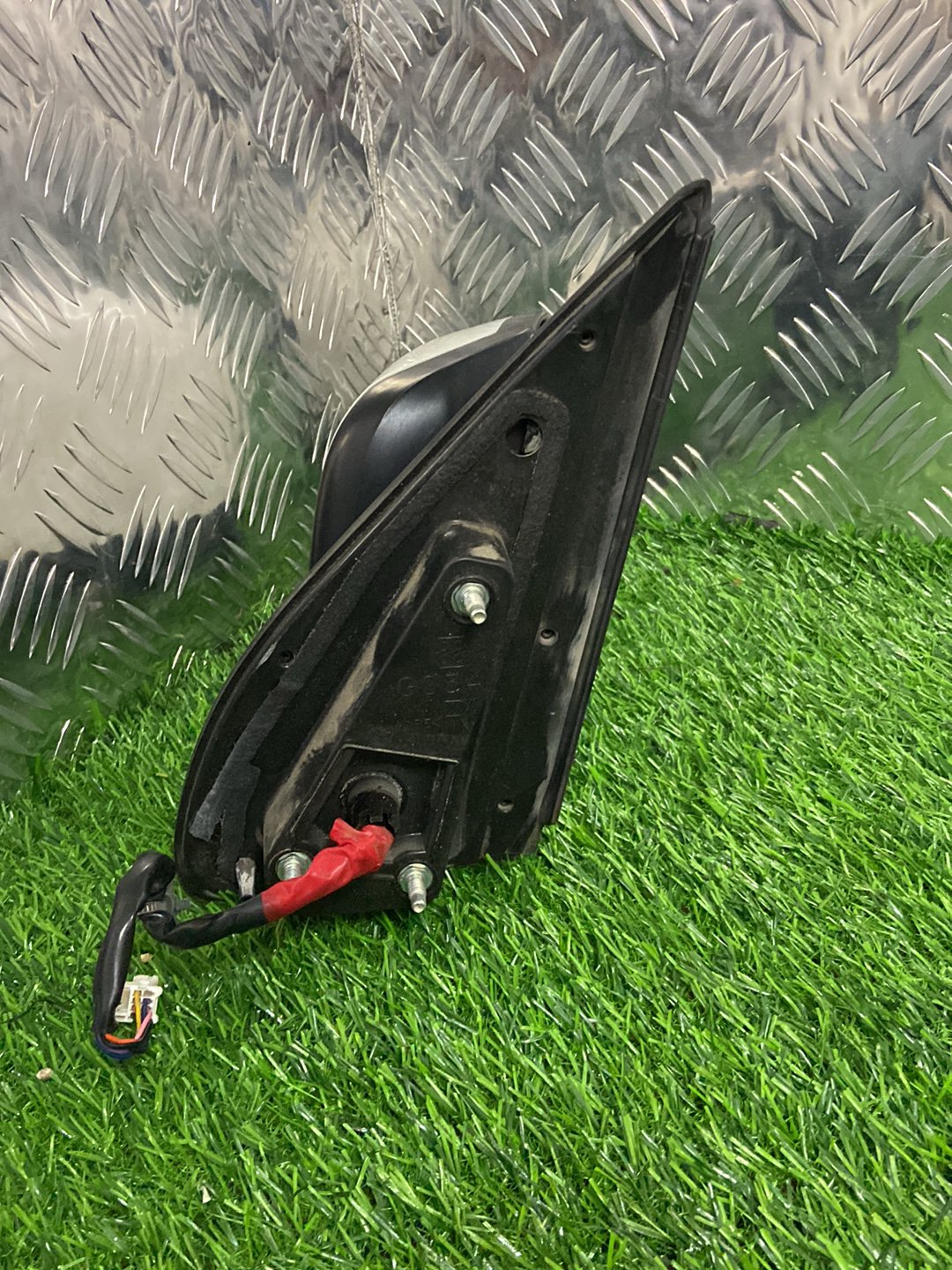 2012-2025 Nissan Caravan E26- Right Door Mirror PN: 7 WIRE TYPE