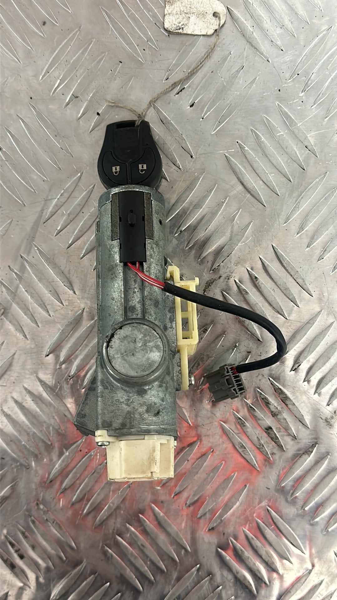 2010-2017 Nissan Juke- Ignition With Key PN: AS-74