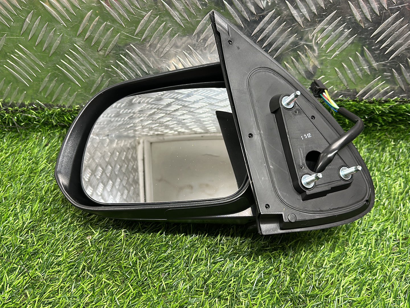 2012-2015 Toyota Hilux- Left Door Mirror PN: 5 WIRE TYPE