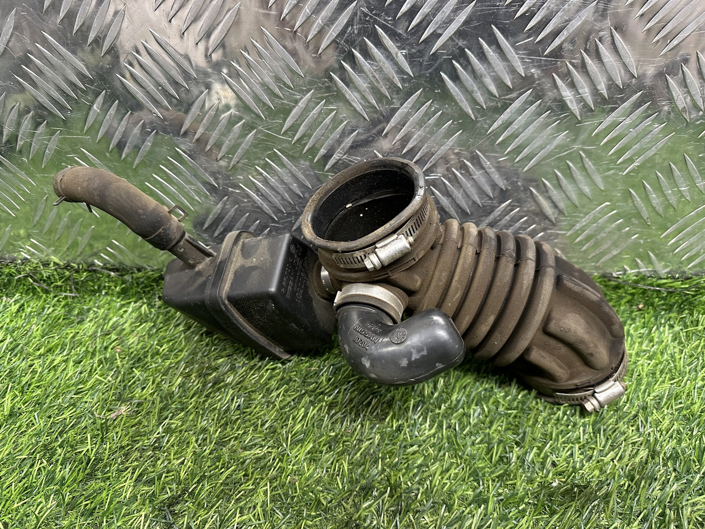 2006-2013 Nissan Dualis J10- Air Intake PN: