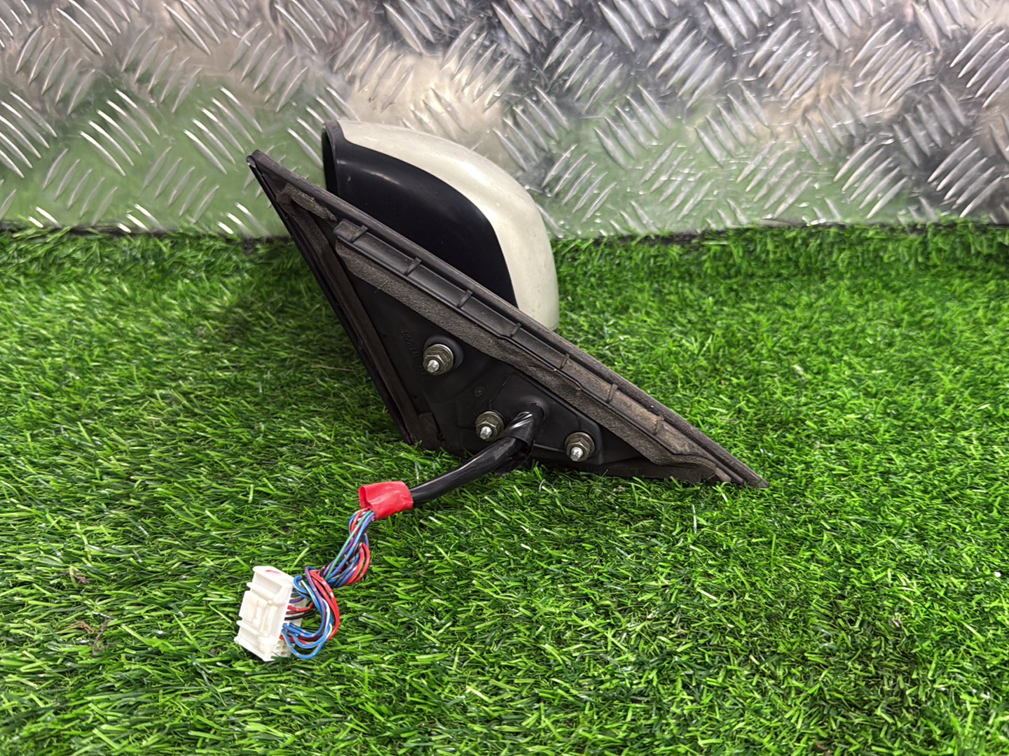 2004 - 2009 Nissan Fuga Left Door Mirror 13 Wire - Camera Type