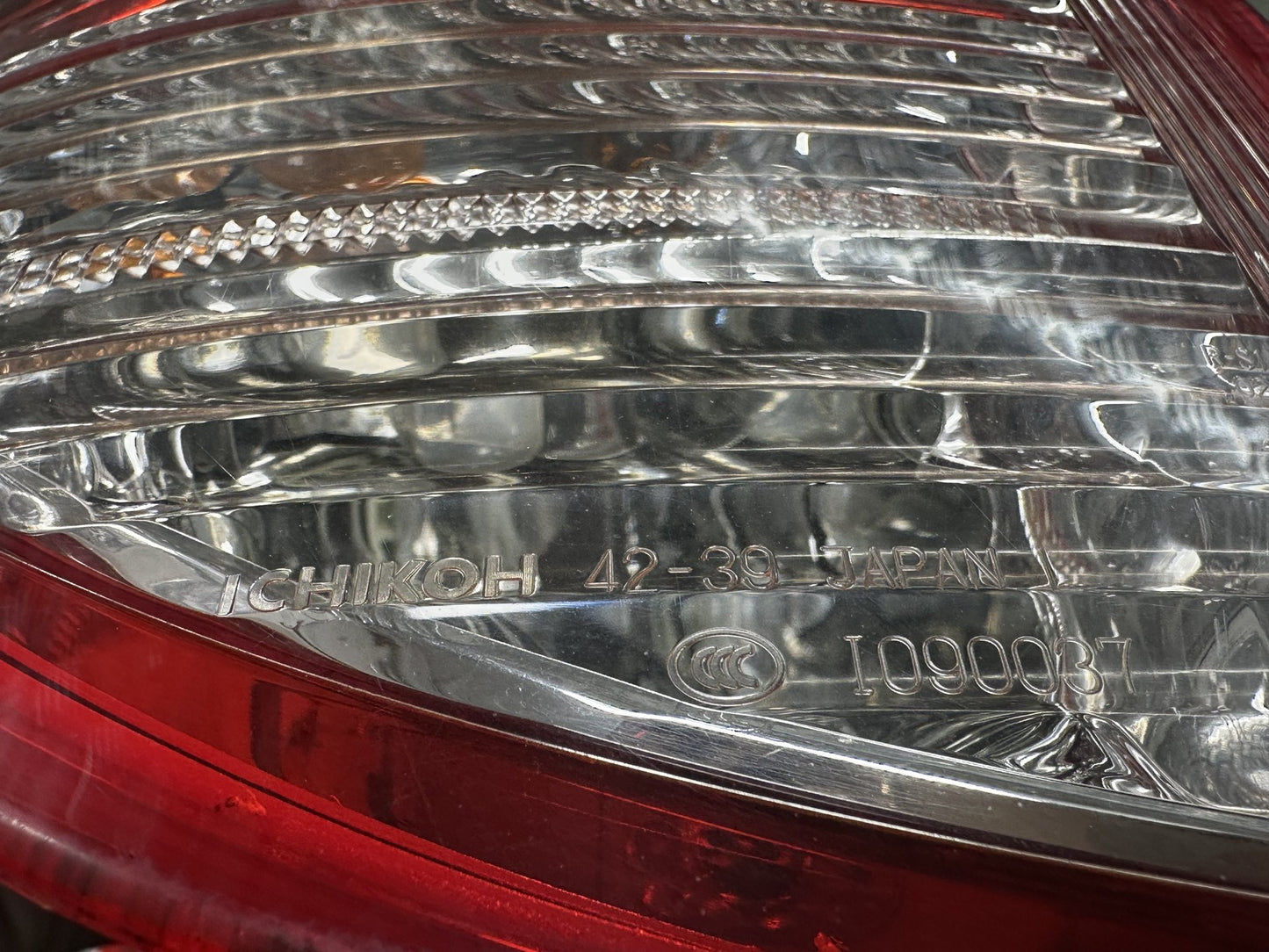 2005-2012 Toyota RAV4 A30- Left Taillight PN: ICHIKOH 42-39
