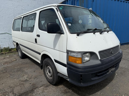 1999 Toyota Hiace 2RZ-FE WRECKING FOR PARTS ONLY