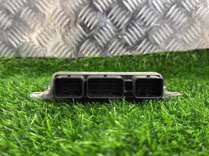 2001 - 2012 Nissan Caravan ECU MEC123-040
