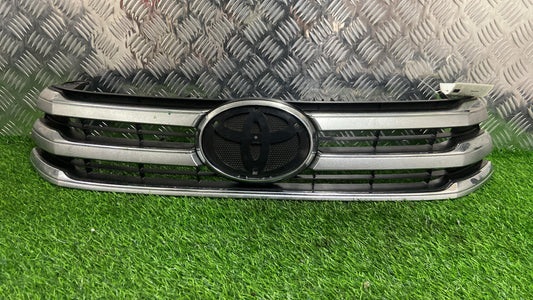 2015 Toyota Hilux Grille 53100-0K460