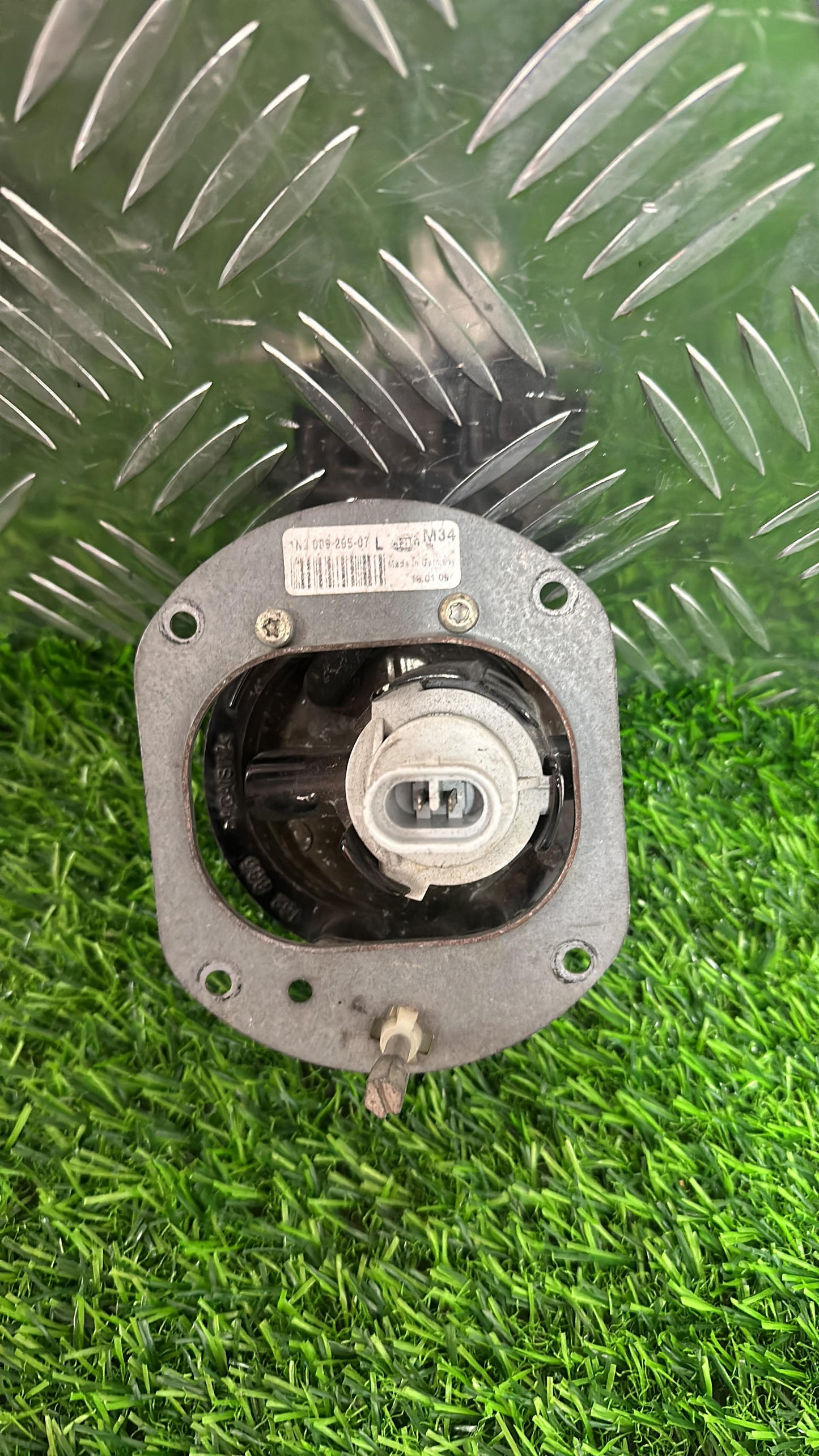 2008 - 2012 Mercedes-Benz C300 Left Fog Light