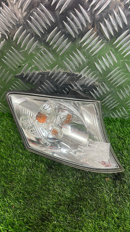1999 - 2006 Mazda MPV Right Indicator STANLEY P2015R