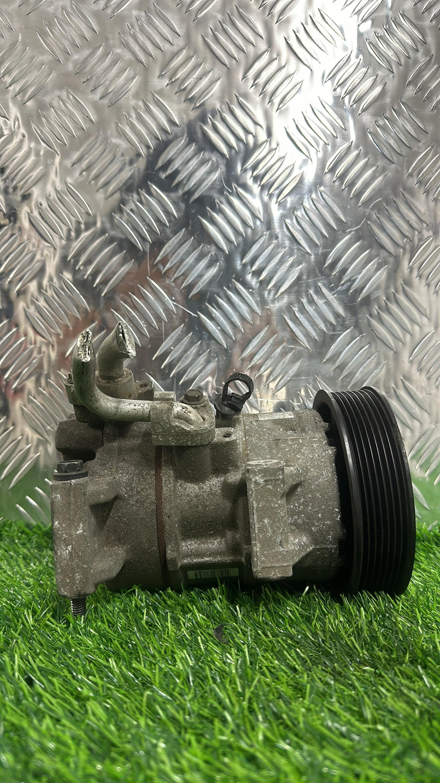 2001 - 2007 Toyota Voxy A/C Compressor DENSO 447260-1741