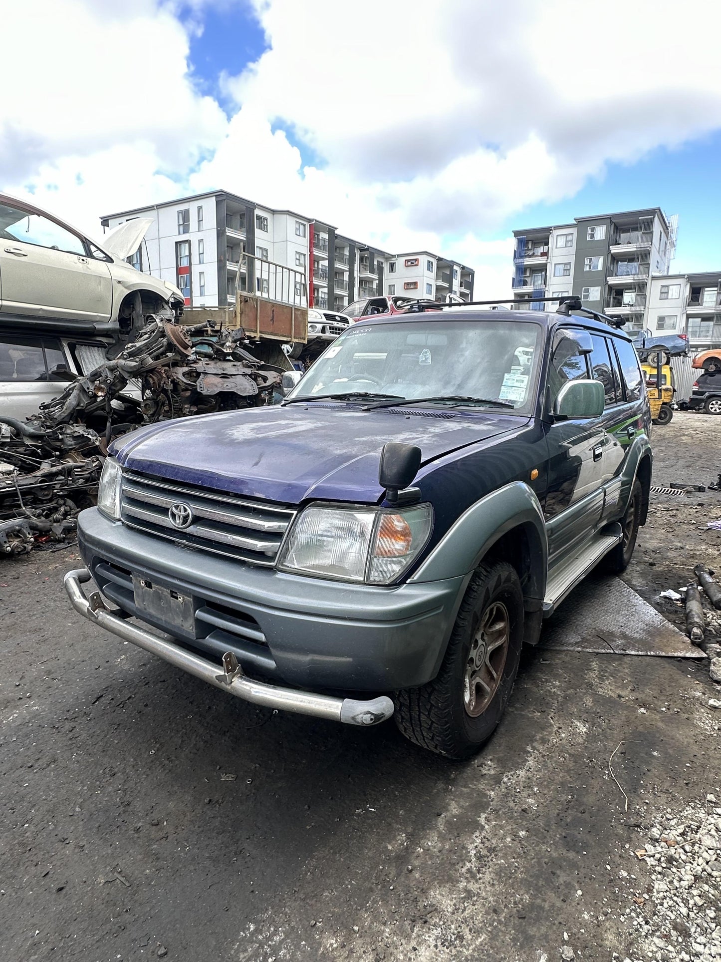 1998 Toyota Prado 1KZ-UNK WRECKING FOR PARTS ONLY