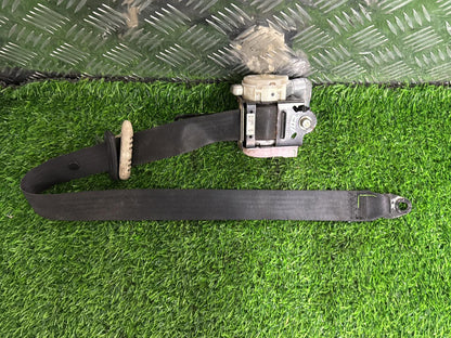 2007 - 2014 Mazda Demio Right Front Seat Belt T89383T