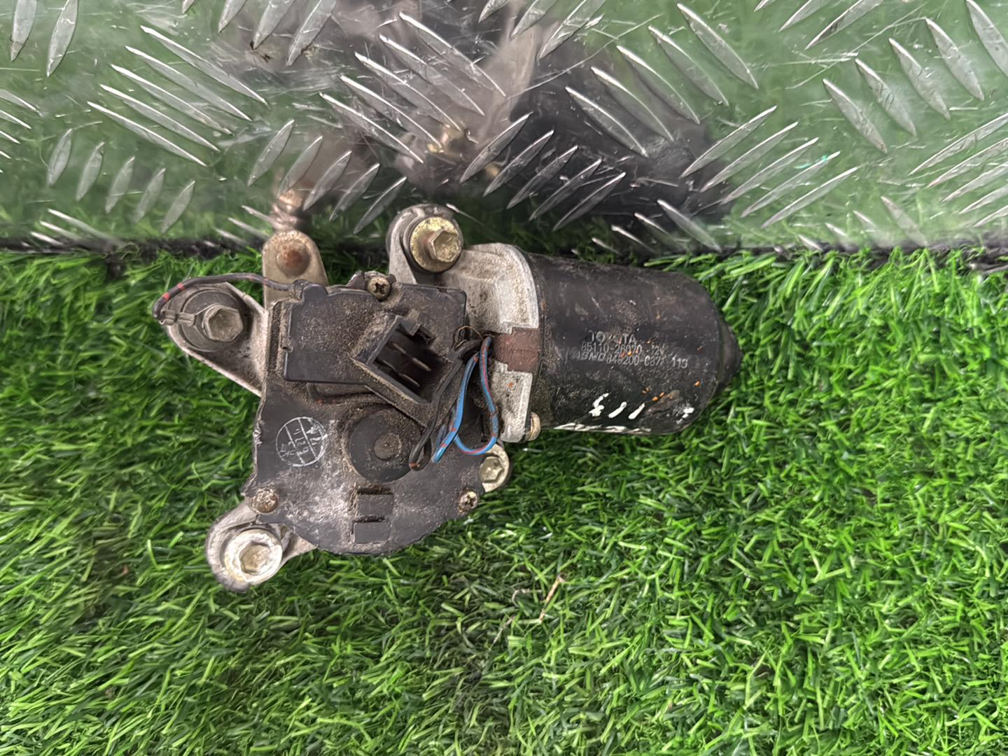 1996 - 1999 Toyota Hiace Front Wiper Motor 85110-26070
