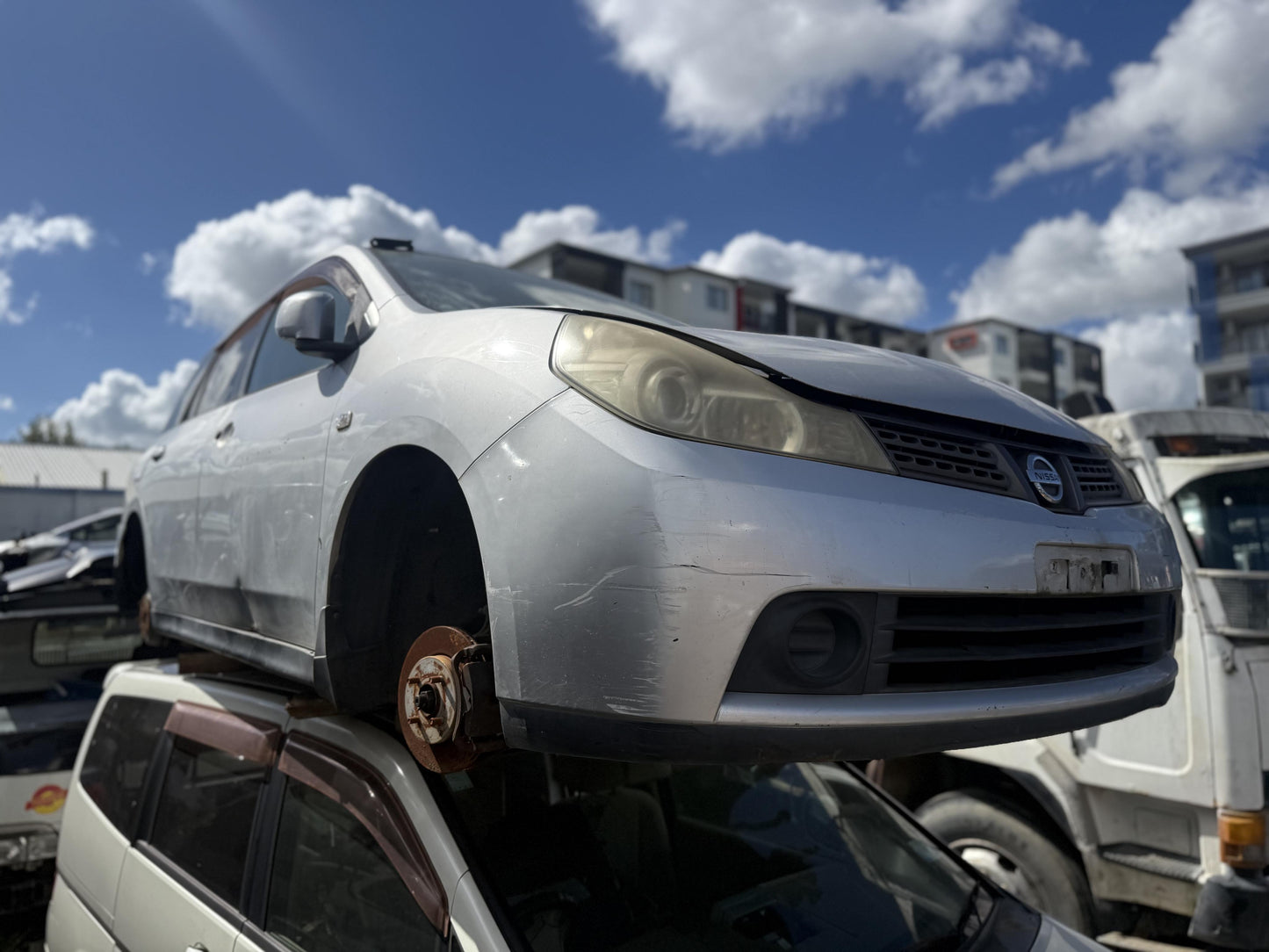 2006 Nissan Wingroad MR18-047938A WRECKING FOR PARTS ONLY