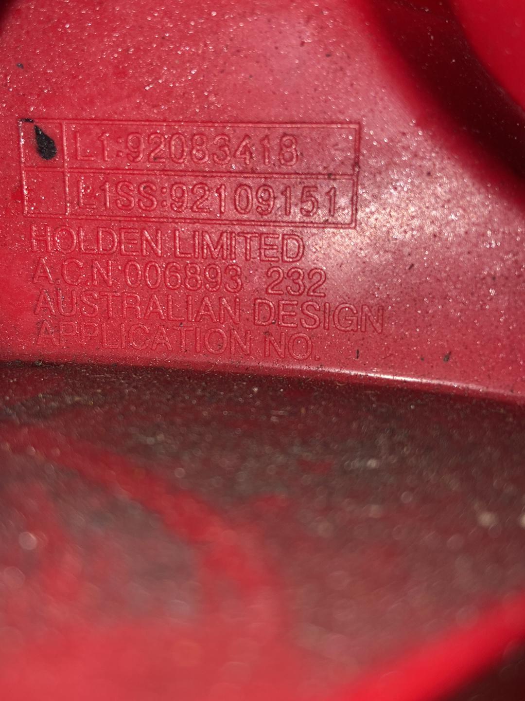 2002 - 2004 Holden Commodore Right Taillight 92083418