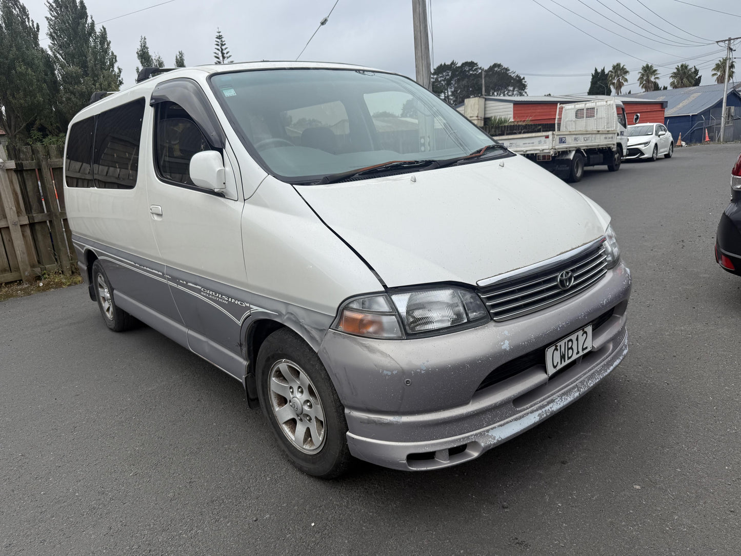 1998 Toyota Granvia 5VZ-1418960 WRECKING FOR PARTS ONLY
