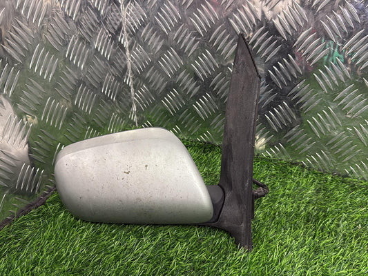 Toyota Wish Right Door Mirror 5 Wires