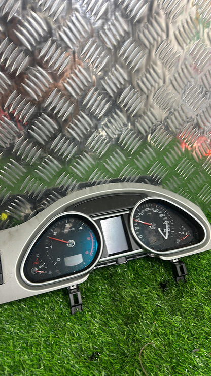 2009 - 2015 Audi Q7 Instrument Cluster 4L0 920 933 H