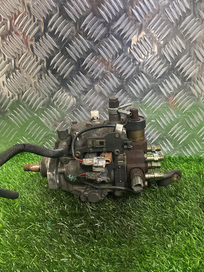 1990 - 1995 Toyota Hilux Injector Pump 2210067070