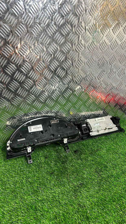2009 - 2015 Audi Q7 Instrument Cluster 4L0 920 933 H