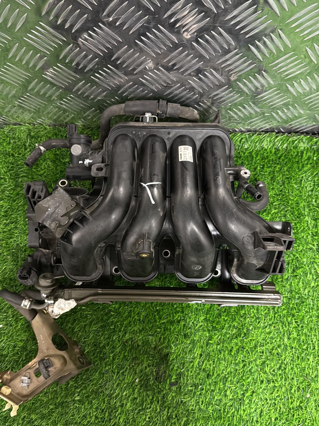 2004 - 2015 Mazda Verisa Intake Manifold