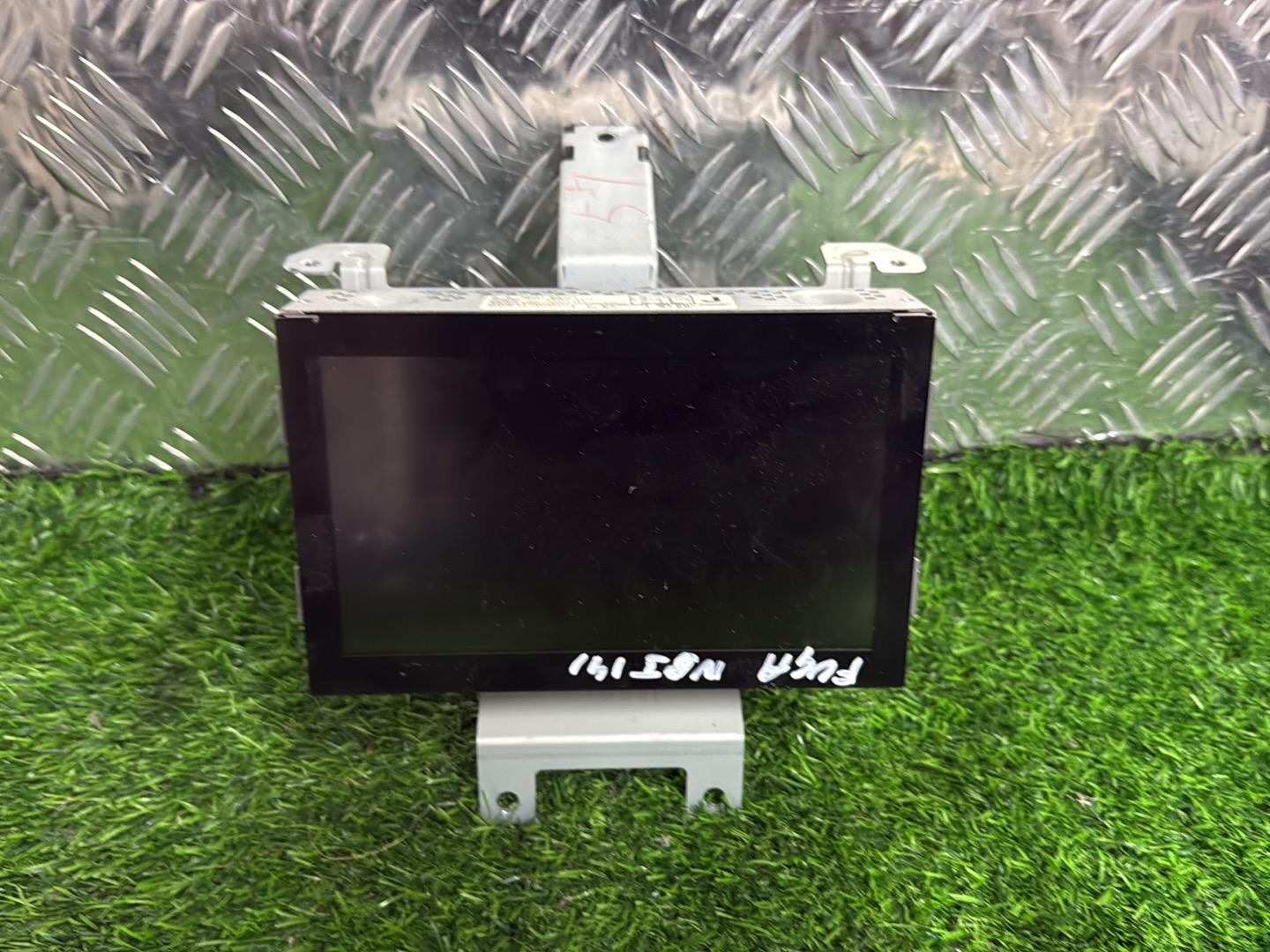 2004 - 2009 Nissan Fuga Multi-Function Display DP8W-1000J