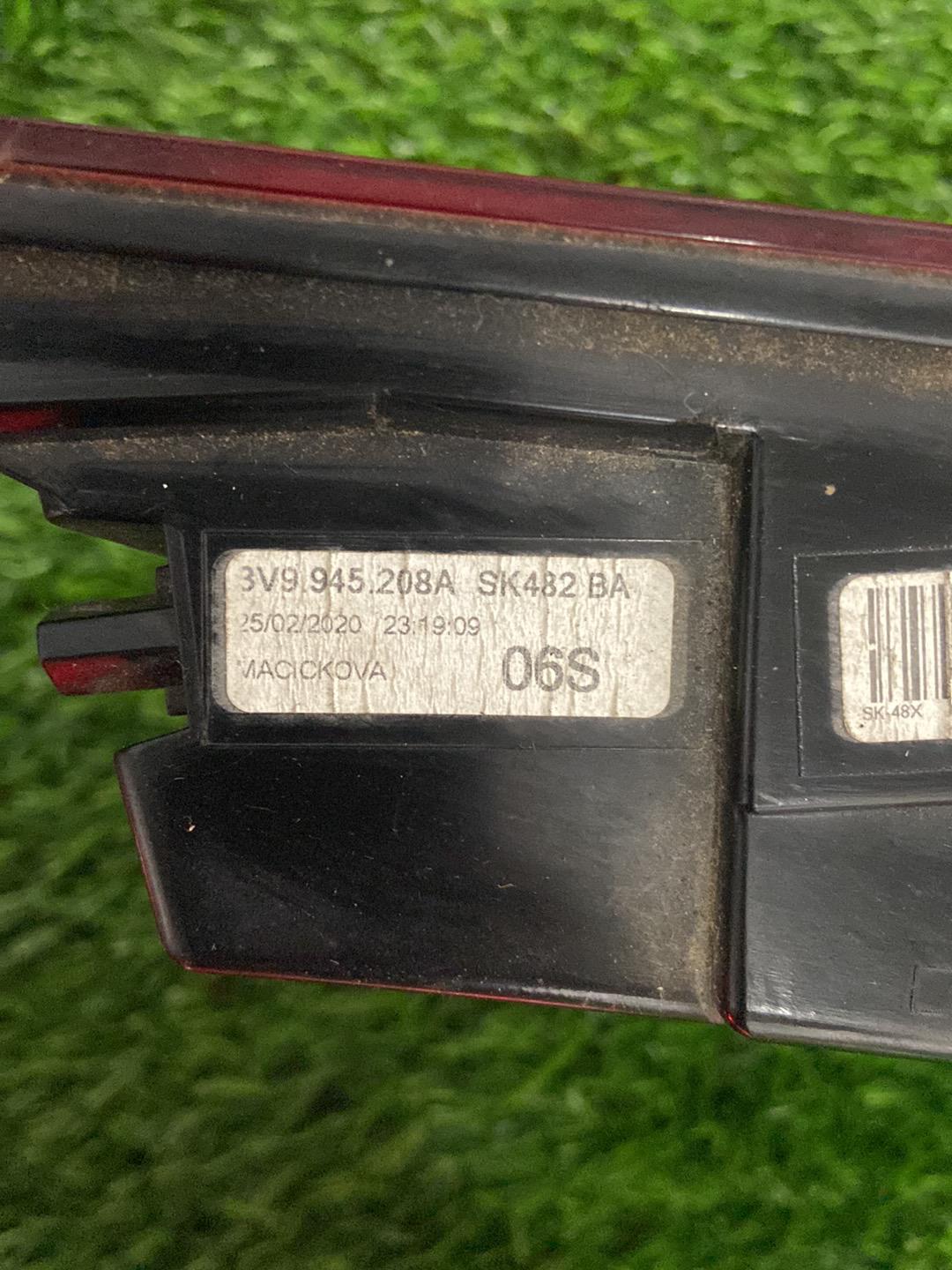2015 - 2024 Skoda Superb Right Taillight 3V9945208A