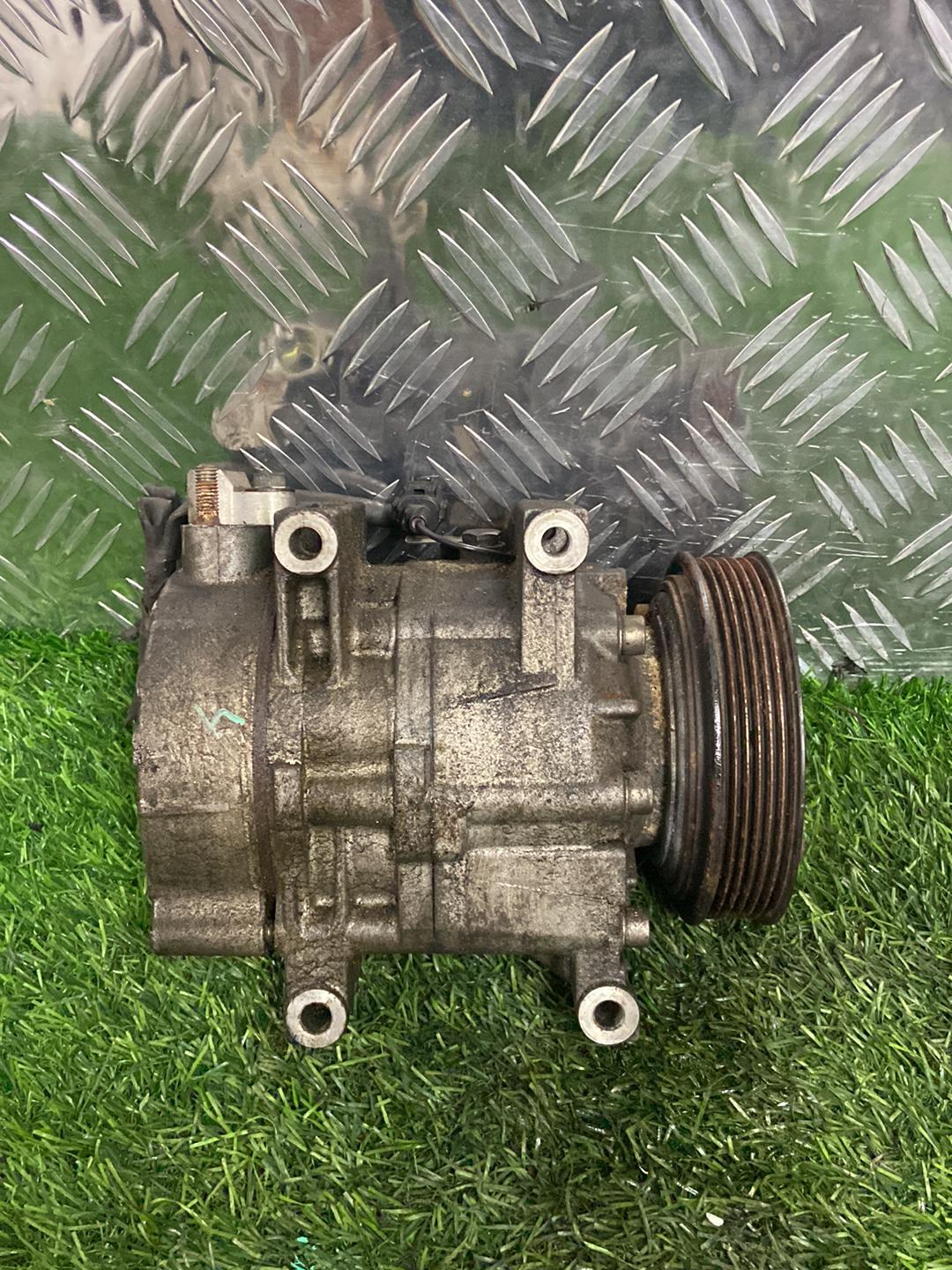 1999 - 2005 Nissan Serena A/C Compressor QR20DE