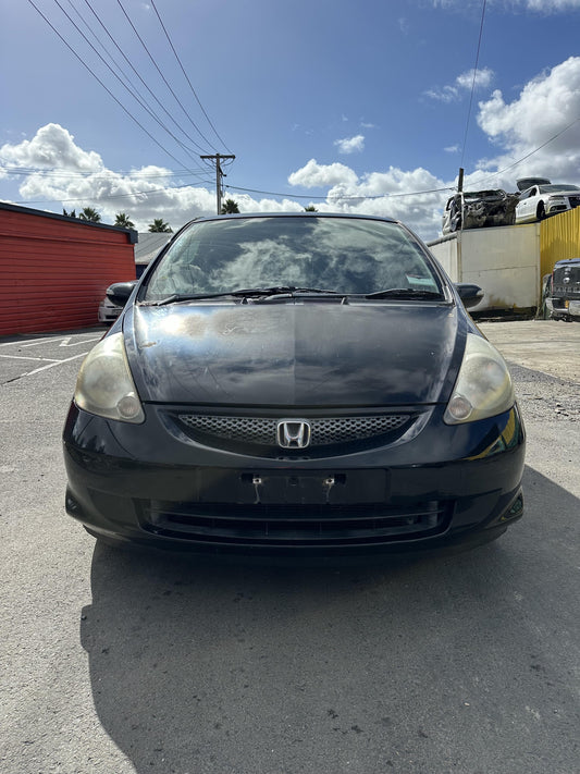 2005 Honda Fit LI31-187052 WRECKING FOR PARTS ONLY