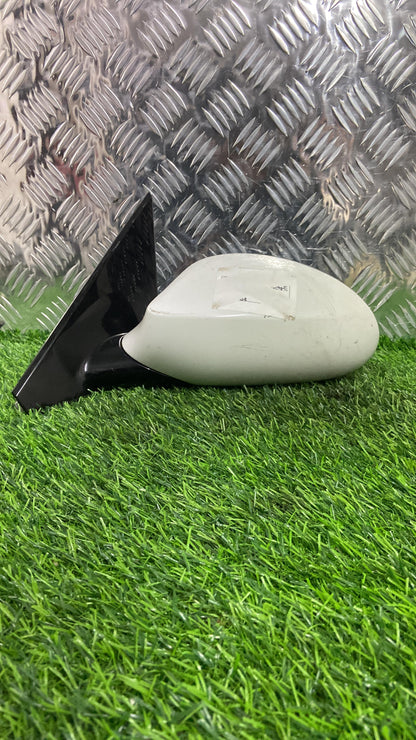 2004 - 2008 BMW 1 Series Left Door Mirror 3 PIN