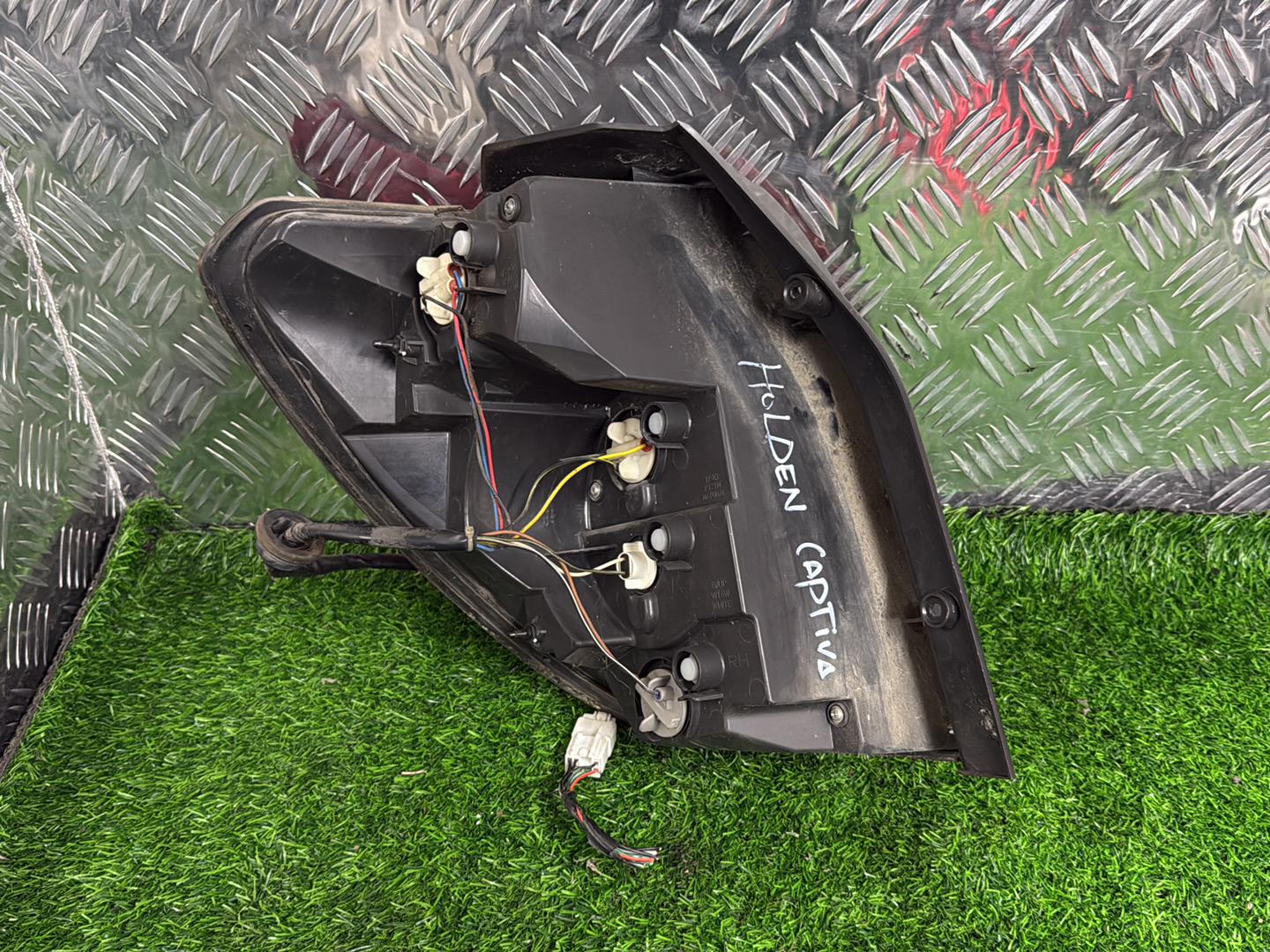 2006 - 2011 Holden Captiva Right Taillight