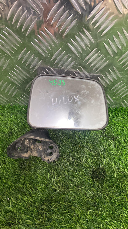 1988 - 1997 Toyota Hilux Right Door Mirror SKIN MOUNT , MANUAL