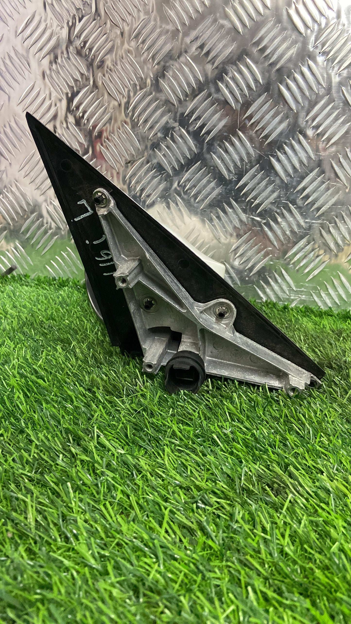 2004 - 2008 BMW 1 Series Left Door Mirror 3 PIN