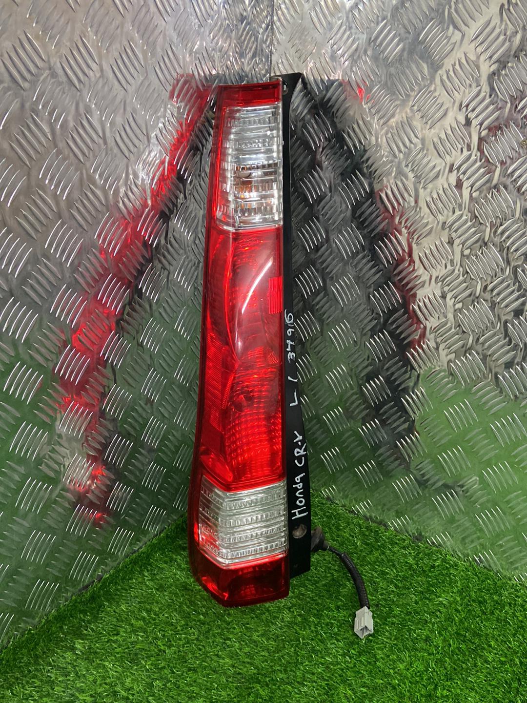 2001 - 2006 Honda CR-V Left Taillight STANLEY P4936L