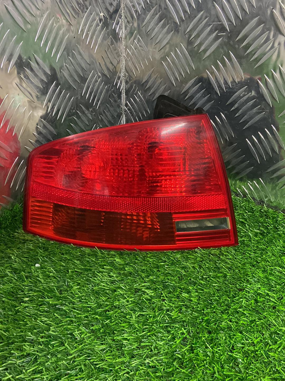 2004 - 2009 Audi A4 Left Taillight L965069