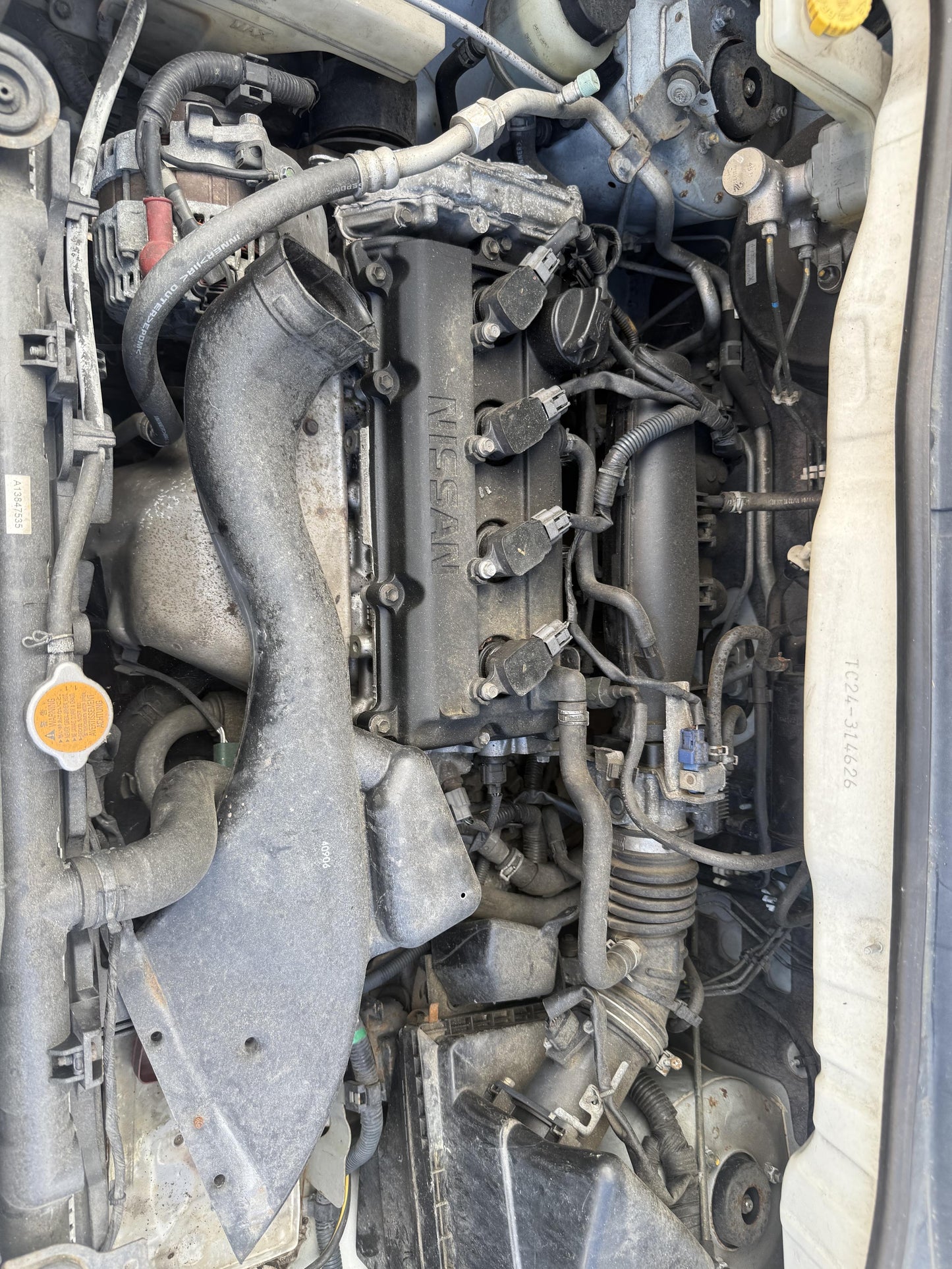 2005 Nissan Serena QR20-524862A WRECKING FOR PARTS ONLY