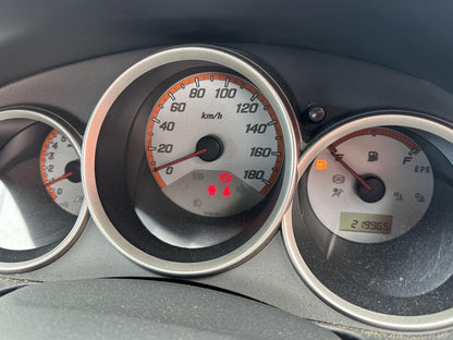 2005 Honda Fit LI31-187052 WRECKING FOR PARTS ONLY