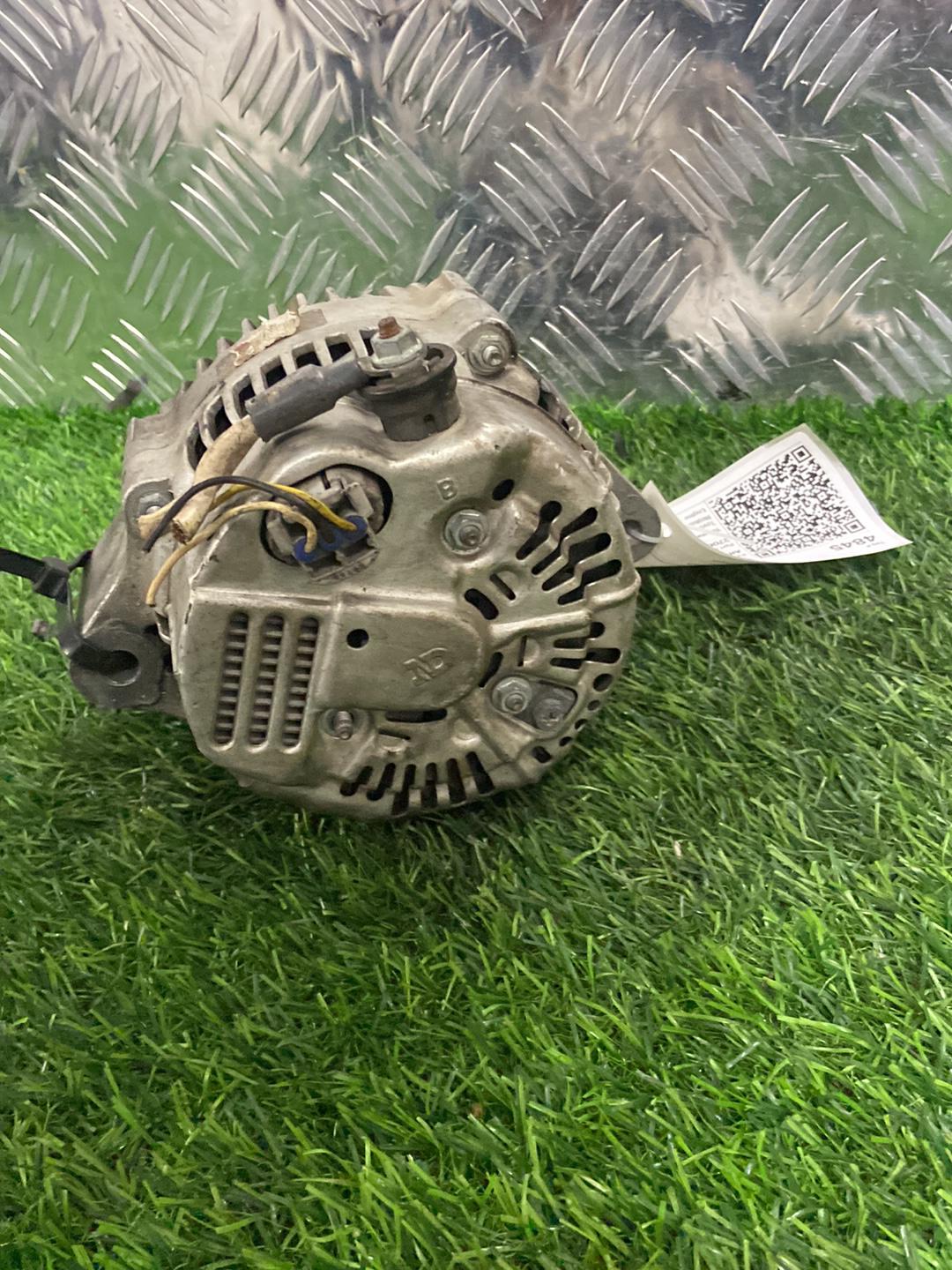 1995 - 2002 Toyota Granvia Alternator 2706067040
