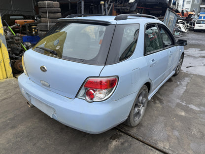 2005 Subaru Impreza EJ20 Non Turbo WRECKING FOR PARTS ONLY