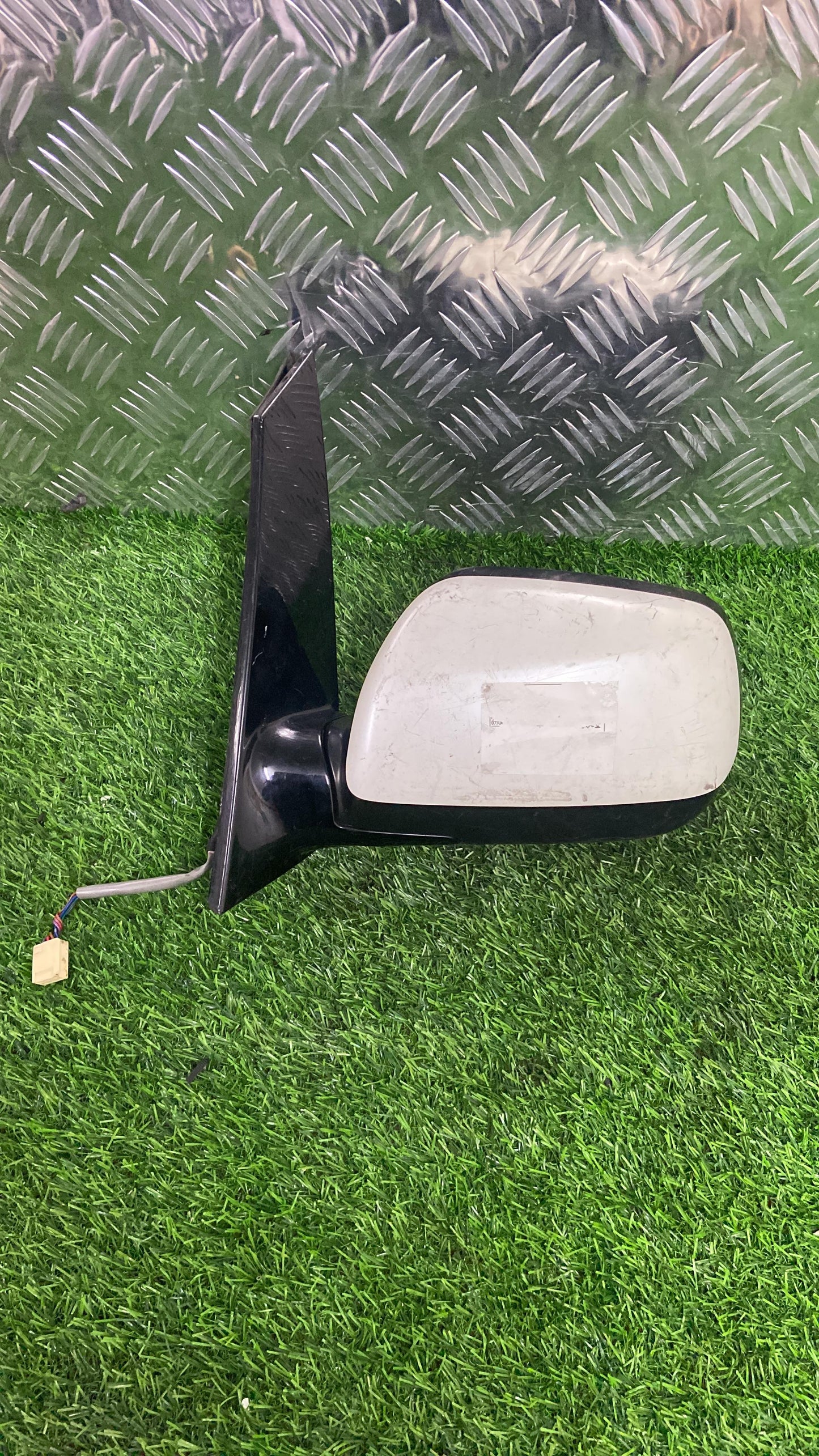 1999 - 2005 Toyota Avensis Verso Left Door Mirror 5 WIRE