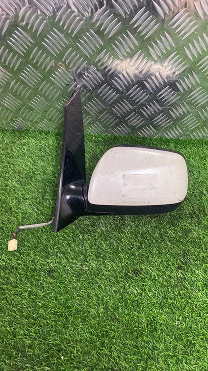 1999 - 2005 Toyota Avensis Verso Left Door Mirror 5 WIRE
