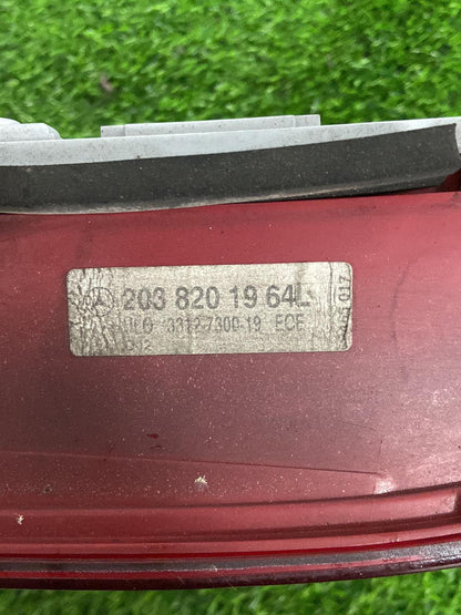 2000 - 2007 Mercedes-Benz C320 Left Taillight 2038201964