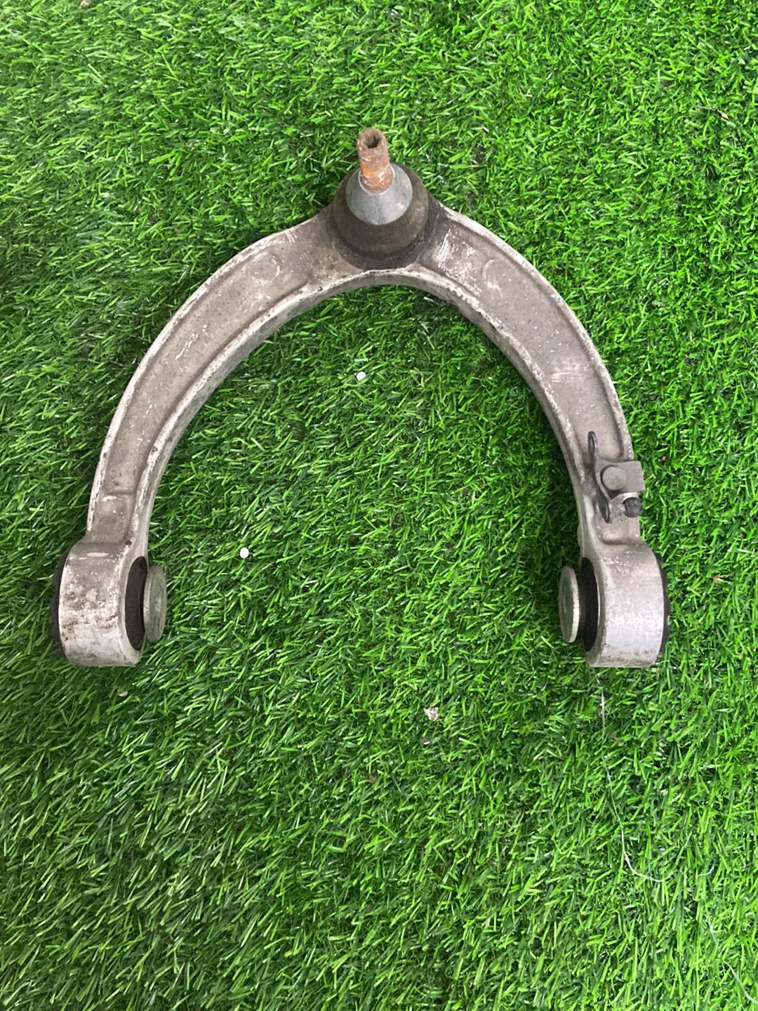 2011 - 2019 Mercedes-Benz ML350 Right Front Upper Control Arm 20130318