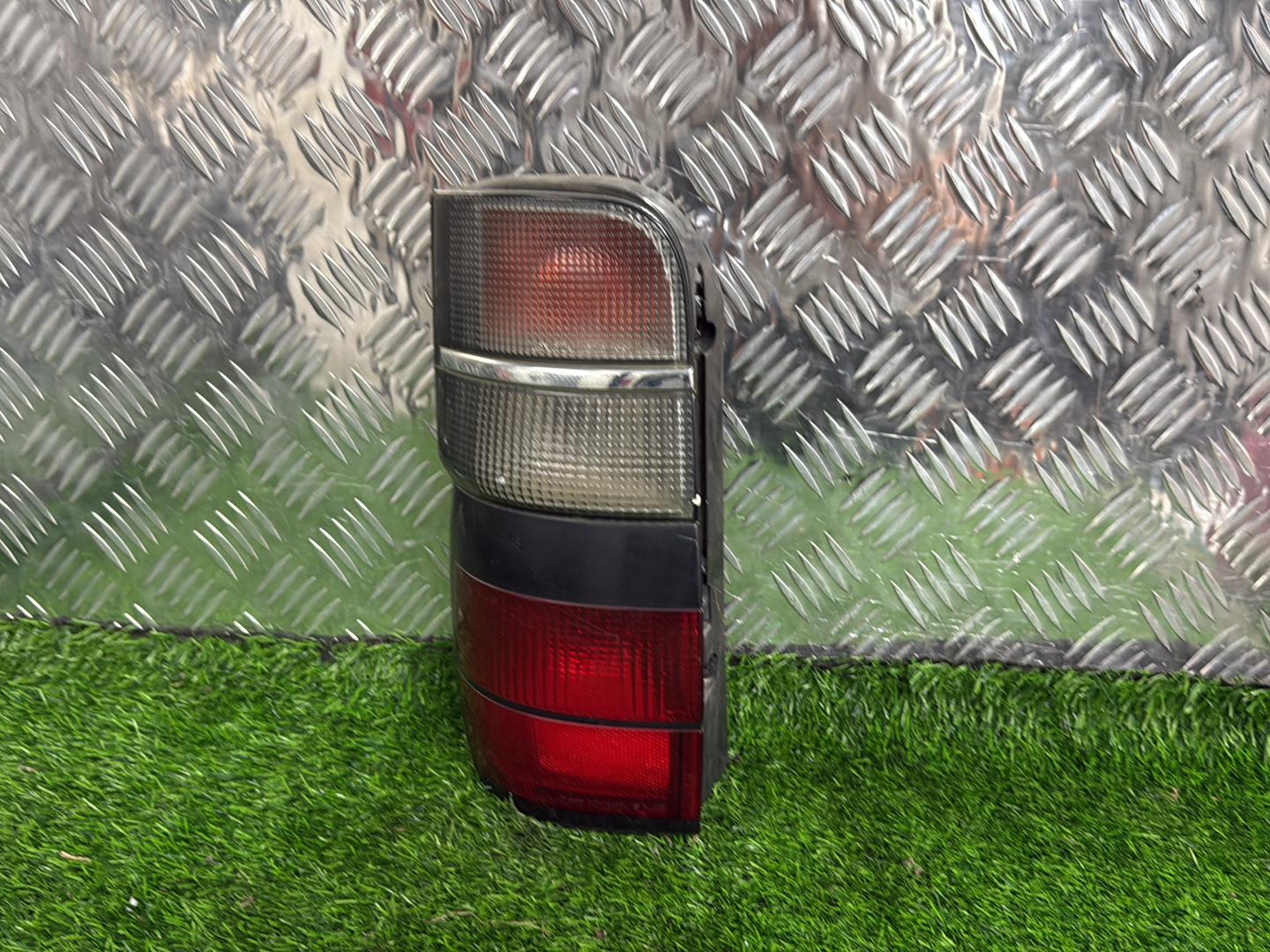 1990 - 2003 Toyota Hiace Left Taillight 26-62