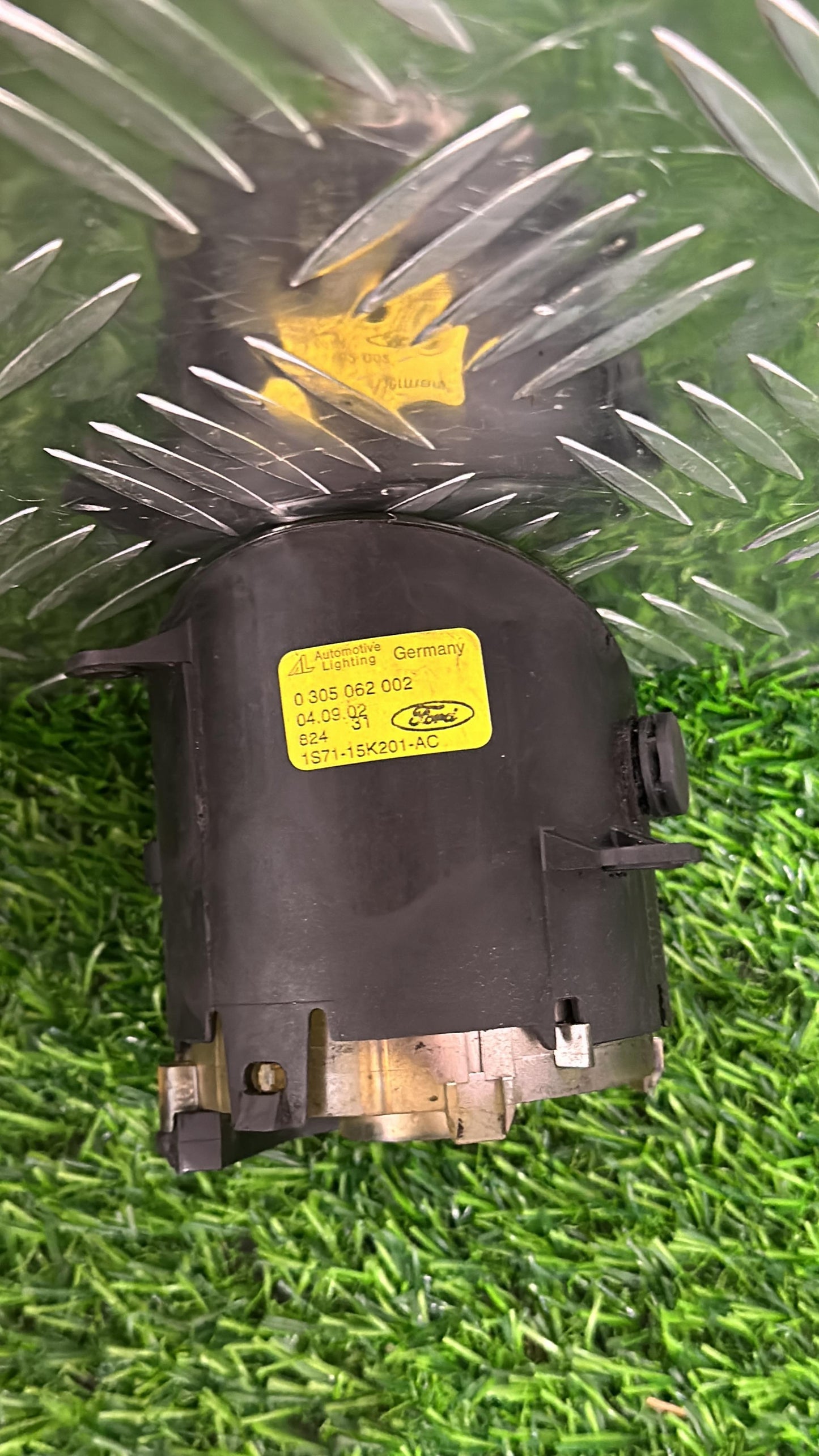 2000 - 2007 Ford Mondeo Right Fog Light 0 305 062 002