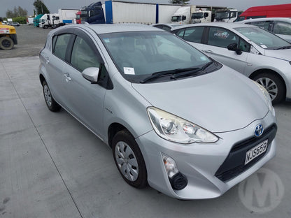 2015 Toyota Aqua 1NZ-1LM-R282964 WRECKING FOR PARTS ONLY