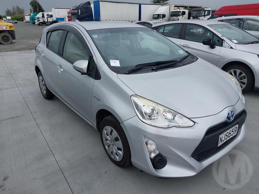 2015 Toyota Aqua 1NZ-1LM-R282964 WRECKING FOR PARTS ONLY