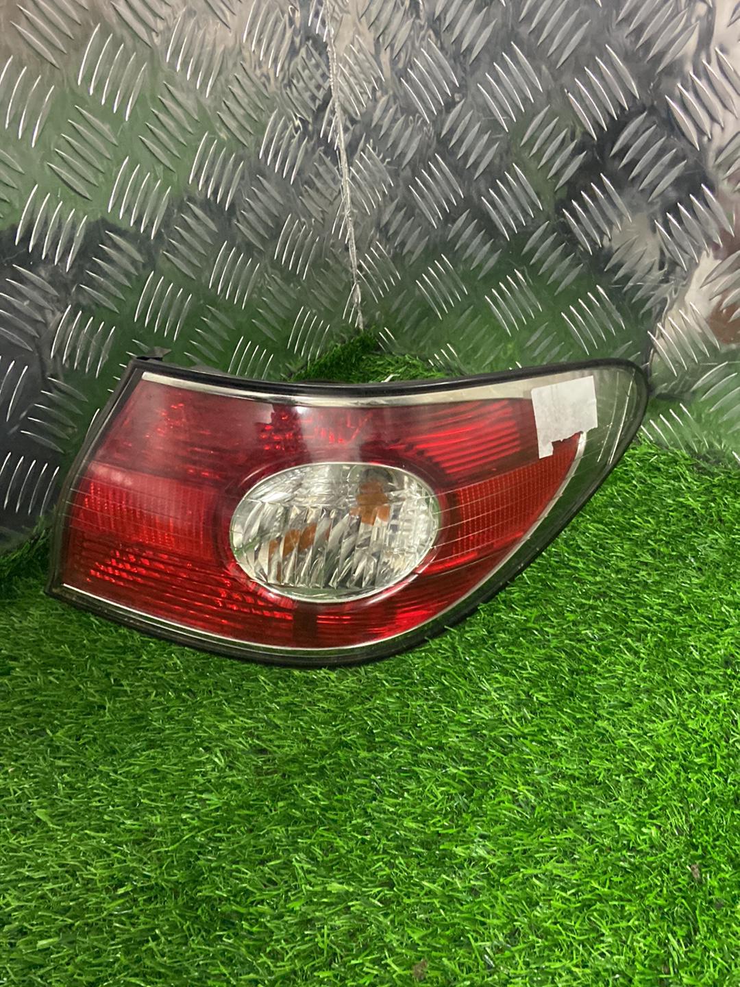 2002 - 2006 Lexus ES300 Right Taillight KOITO 33-72