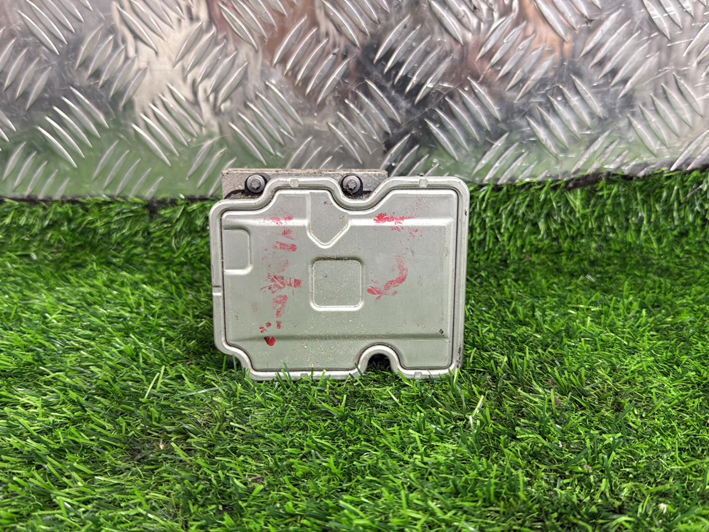 Toyota Corolla ABS Pump/Modulator 3330A20065