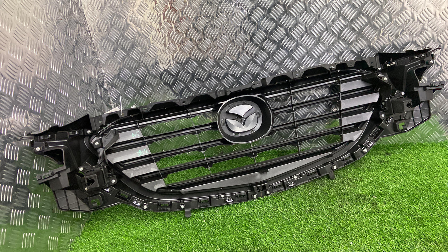 2016 Mazda CX-9 Grille TK48-50712
